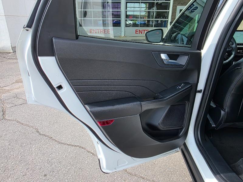 ford Escape Plug-In Hybrid 2024 - 18
