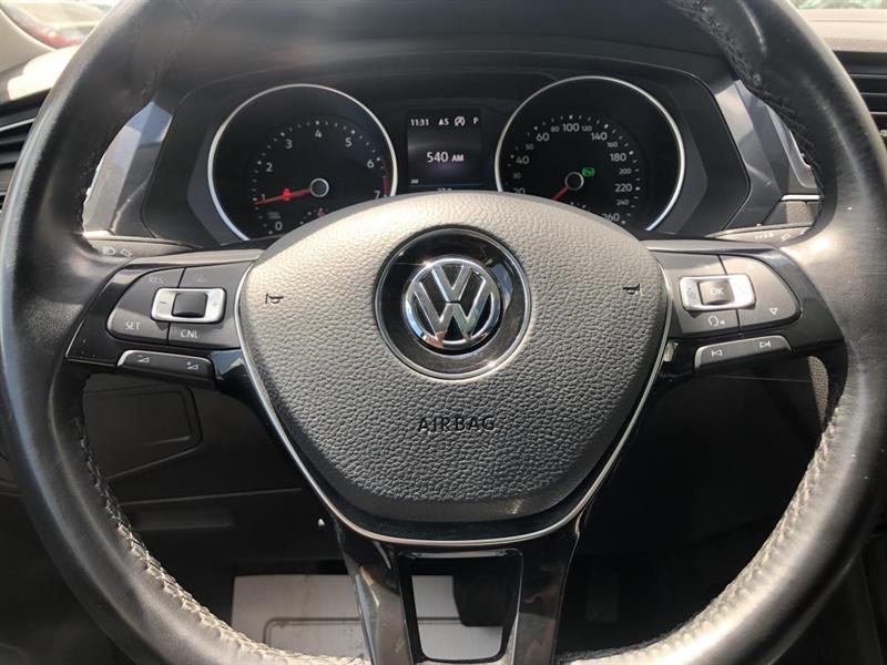 volkswagen Tiguan 2018 - 17