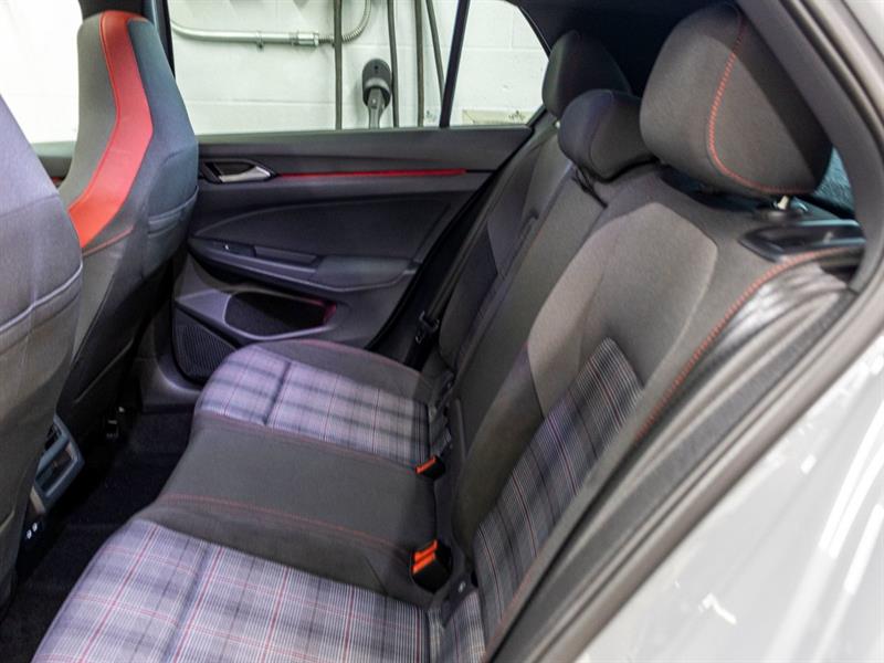 volkswagen Golf GTI 2022 - 26
