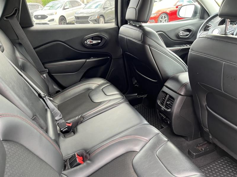 jeep Cherokee 2020 - 24