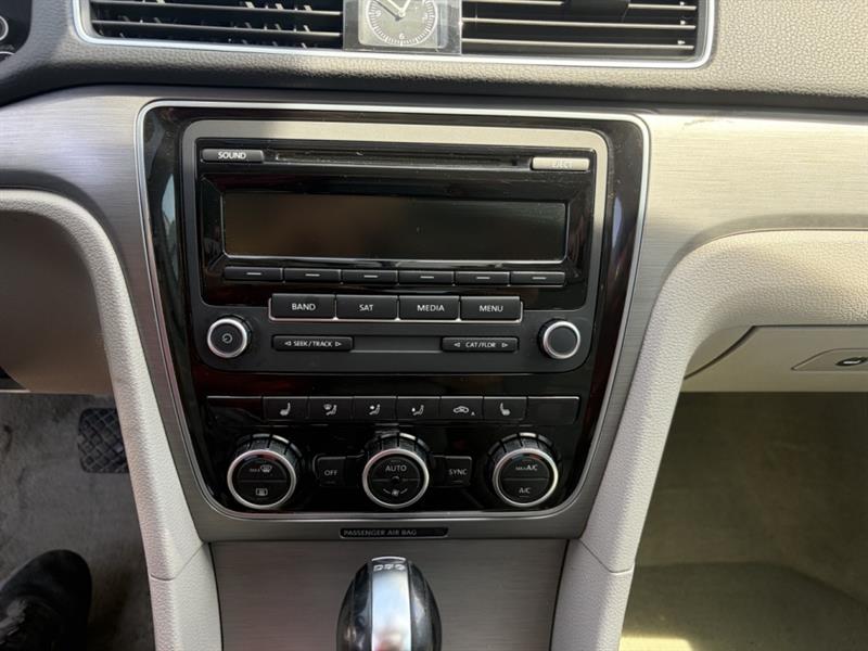 volkswagen Passat 2014 - 32