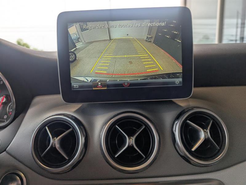 mercedes-benz GLA 2018 - 24