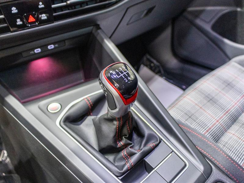 volkswagen Golf GTI 2022 - 13
