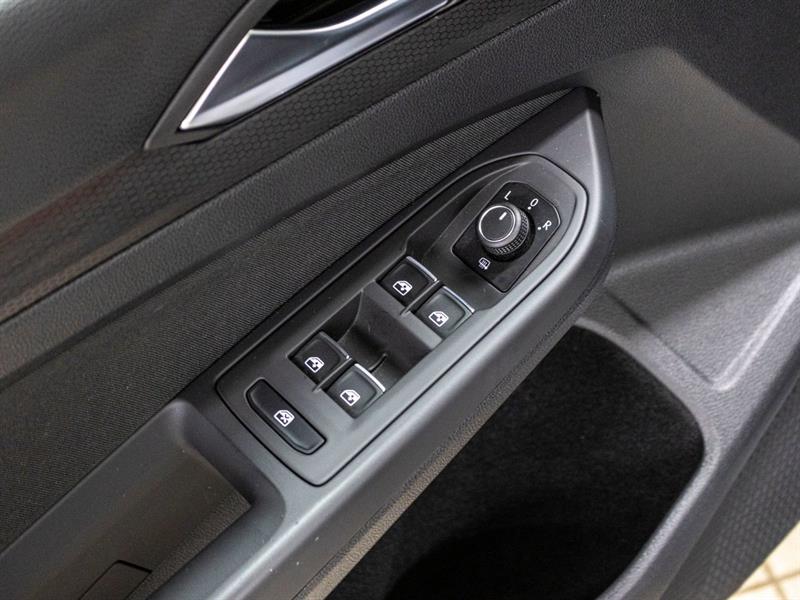 volkswagen Golf GTI 2022 - 25