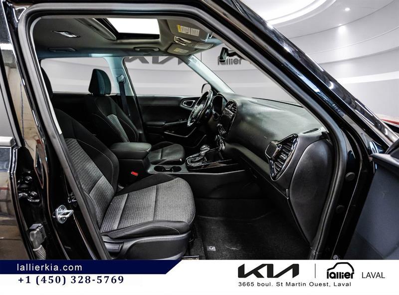2023 Kia Soul - Image 16