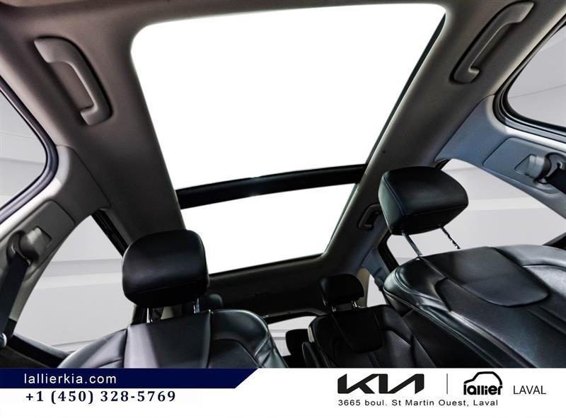 2021 Kia Sorento - Image 16