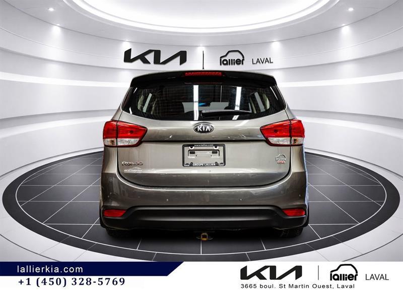 2016 Kia Rondo - Image 9