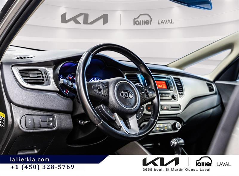2016 Kia Rondo - Image 16