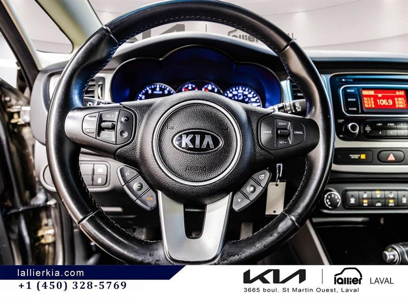 2016 Kia Rondo - Image 17