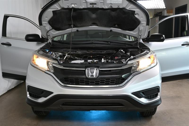 2015 Honda CR-V - Image 33