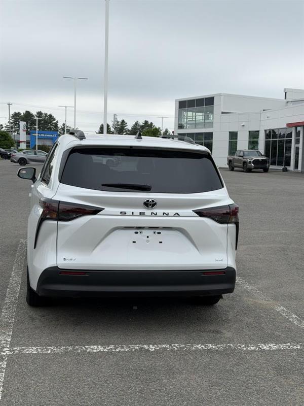 toyota Sienna Hybrid 2026 - 14