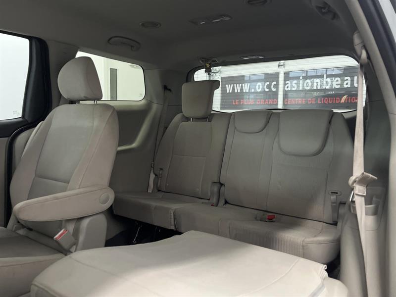 kia Sedona 2019 - 11