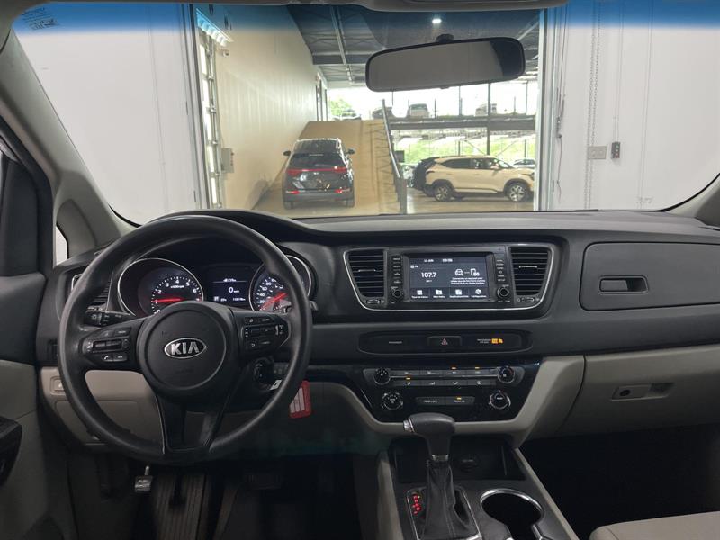kia Sedona 2019 - 19