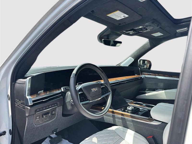 cadillac Escalade ESV 2025 - 17