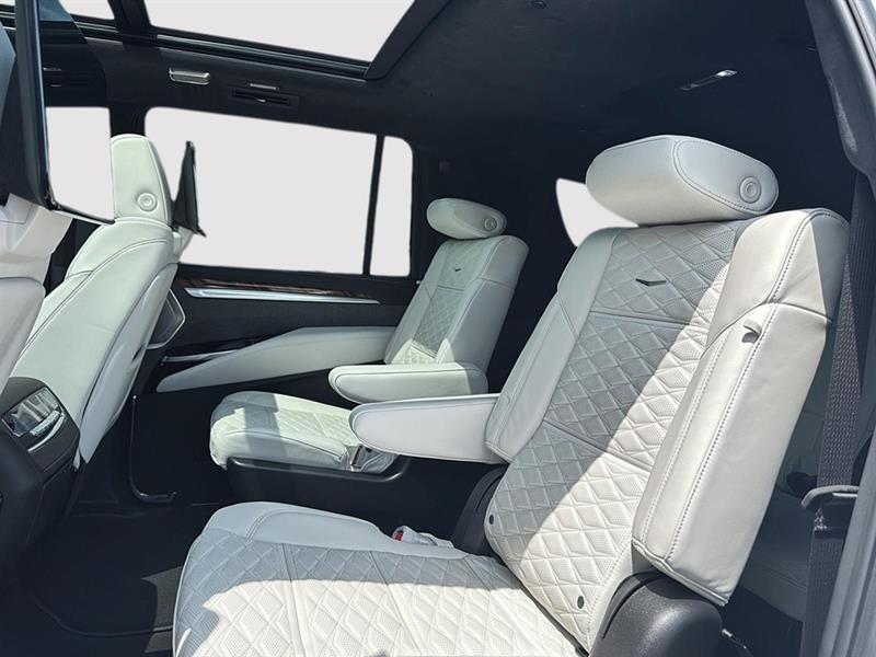 cadillac Escalade ESV 2025 - 25