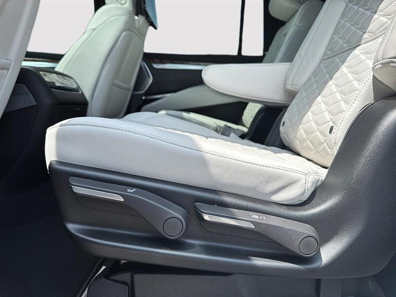 cadillac Escalade ESV 2025 - 26