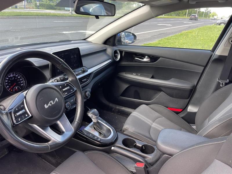 kia Forte 2024 - 18