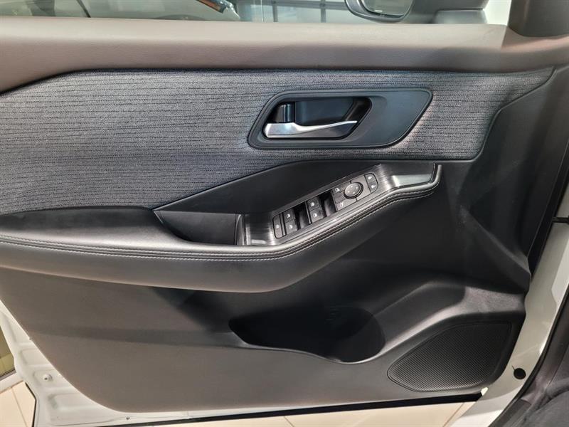 nissan Rogue 2021 - 16