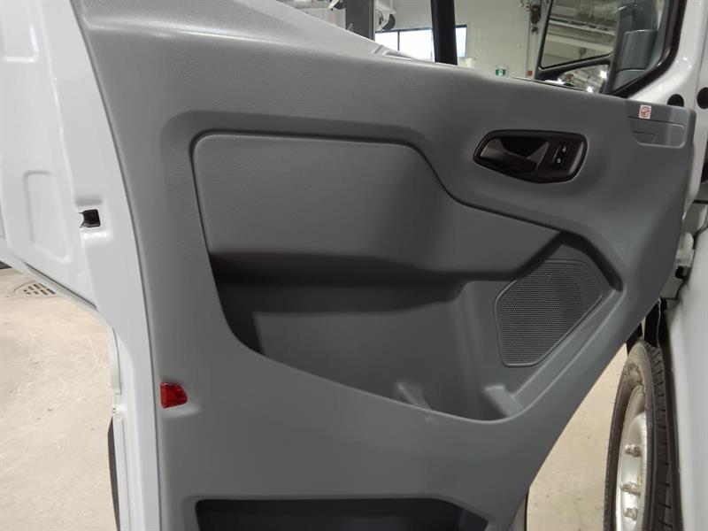 ford Transit Passenger Van 2019 - 14