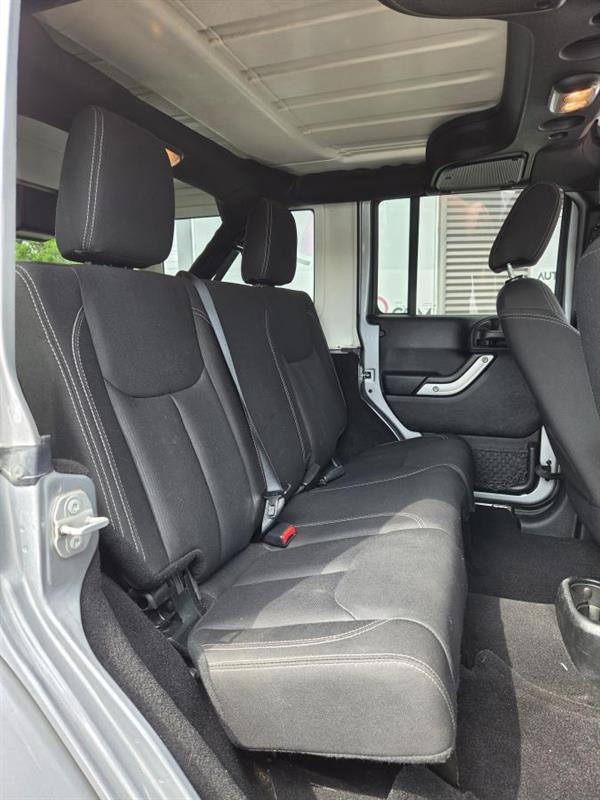 jeep Wrangler 2018 - 12