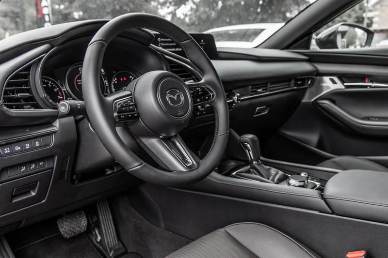 mazda Mazda3 Sport 2026 - 13