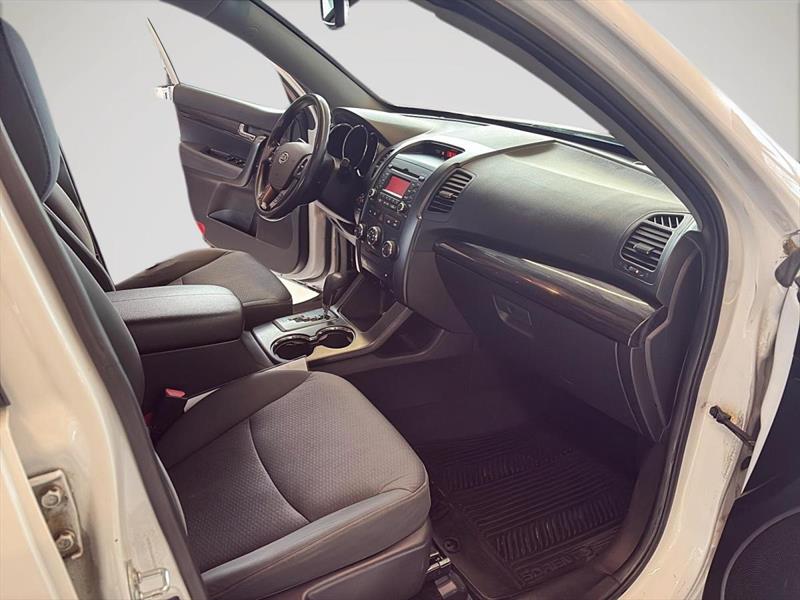 kia Sorento 2013 - 23