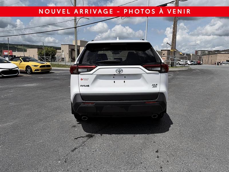 toyota RAV4 2022 - 16