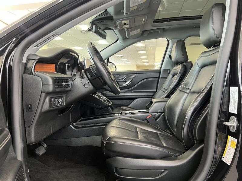 lincoln Corsair 2022 - 11