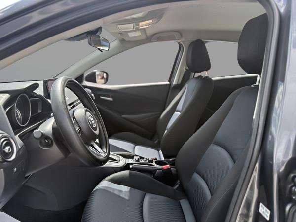 toyota Yaris Hatchback 2020 - 10