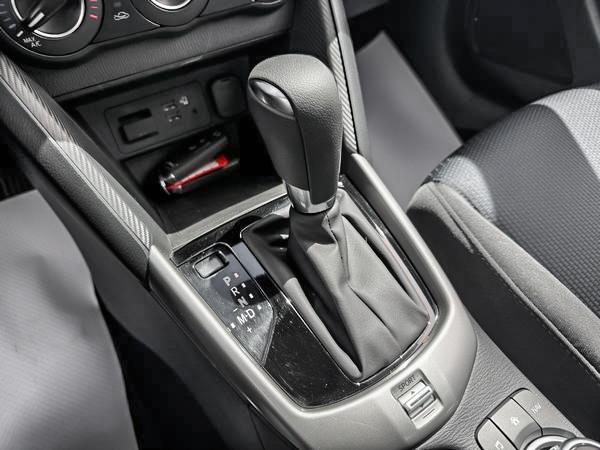 toyota Yaris Hatchback 2020 - 13