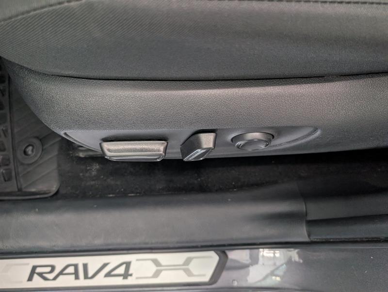 toyota RAV4 2025 - 13