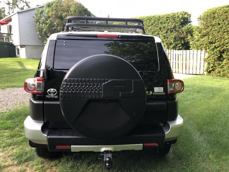 toyota FJ Cruiser 2012 - 8