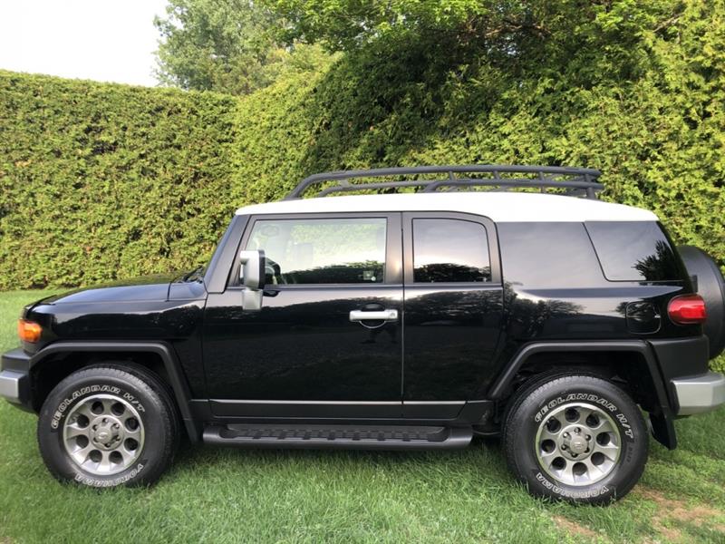 toyota FJ Cruiser 2012 - 11