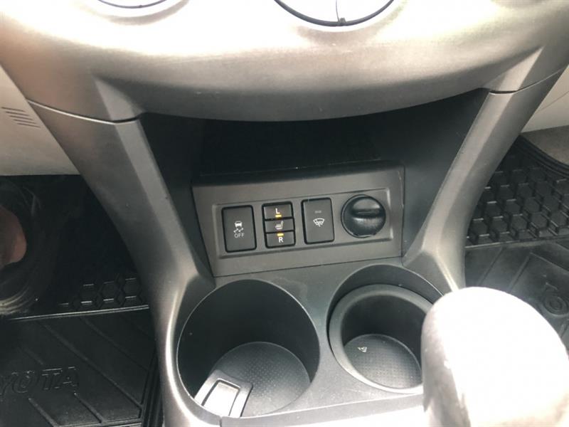 toyota RAV4 2012 - 21