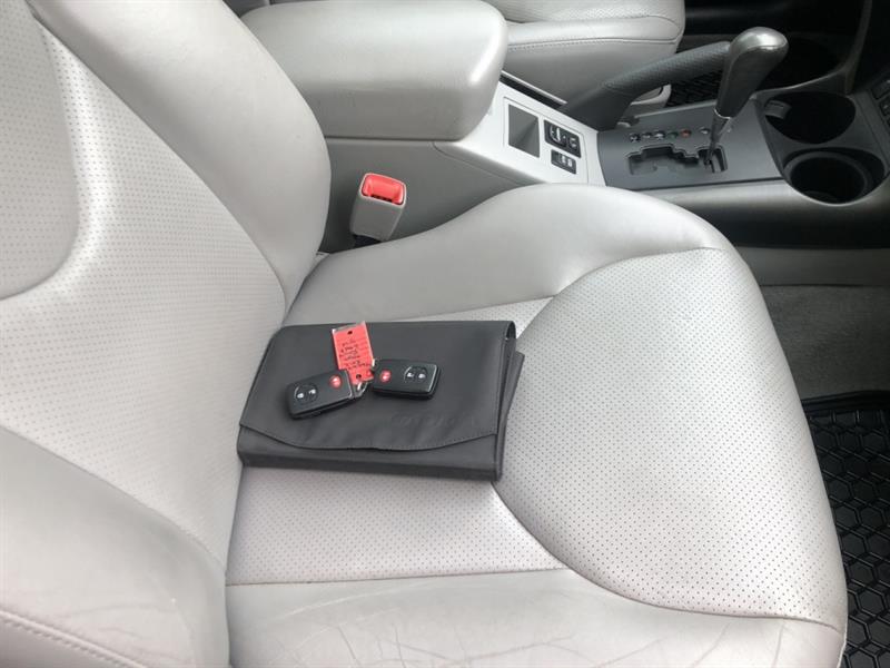 toyota RAV4 2012 - 36