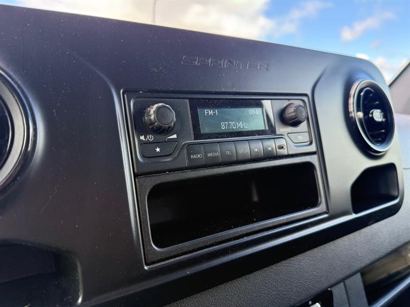 mercedes-benz Sprinter Cargo Van 2019 - 25
