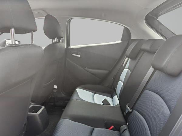 toyota Yaris Hatchback 2020 - 8