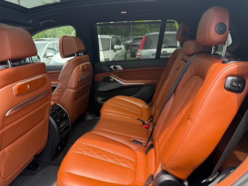 bmw X7 2023 - 15