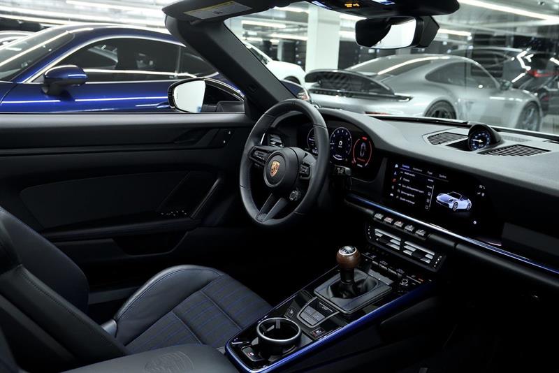 porsche 911 2025 - 32