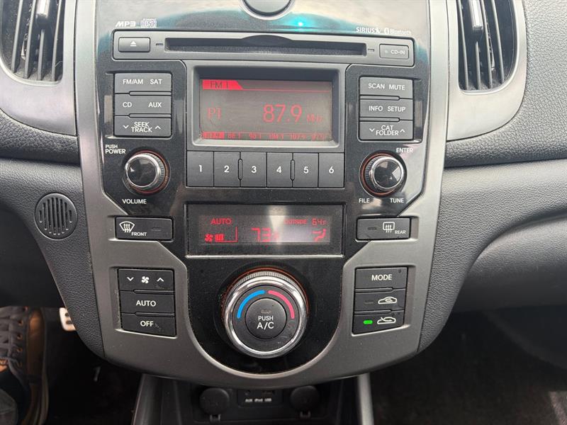 kia Forte Koup 2012 - 10