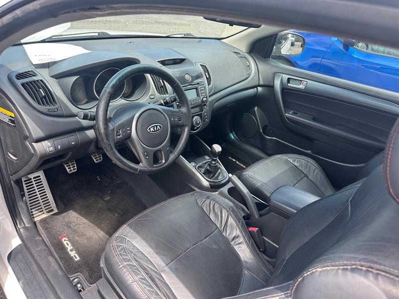 kia Forte Koup 2012 - 11
