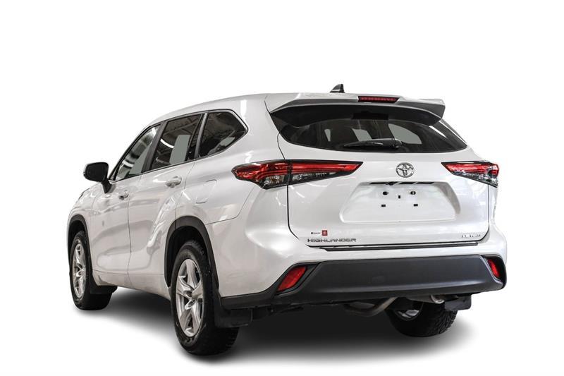 2023 Toyota Highlander - Image 12