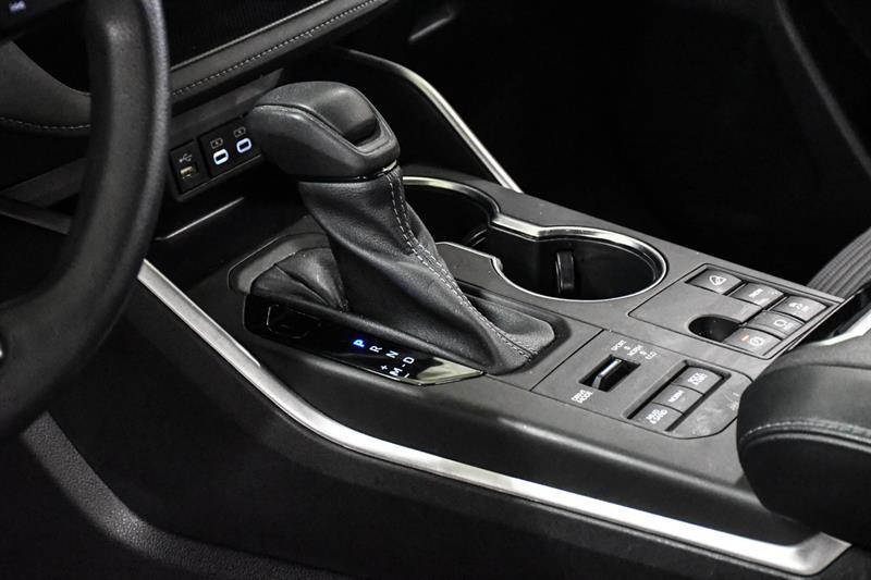 2023 Toyota Highlander - Image 36