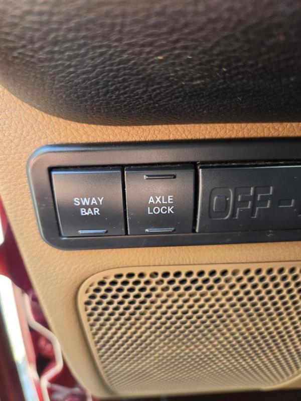 2011 Jeep Wrangler - Image 15