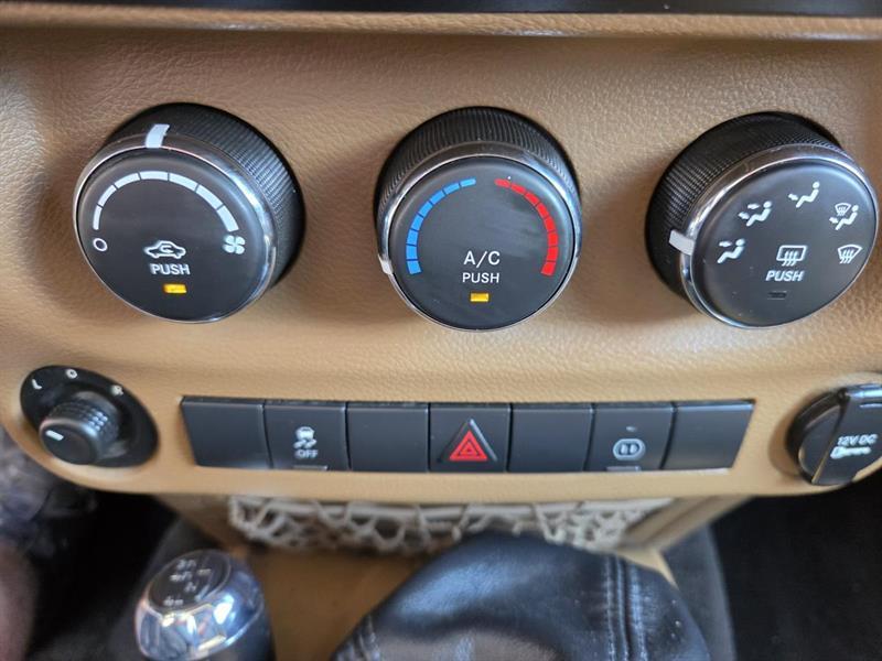 2011 Jeep Wrangler - Image 19