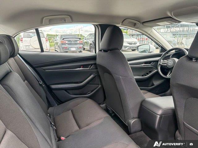 mazda Mazda3 2023 - 26