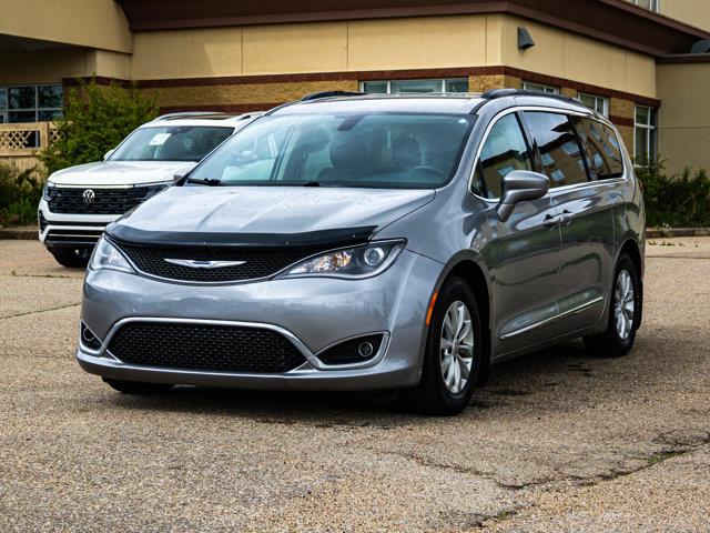 chrysler Pacifica 2017 - 4