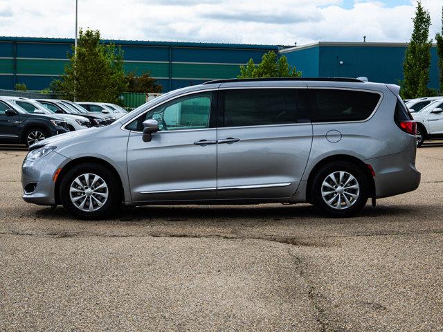 chrysler Pacifica 2017 - 10