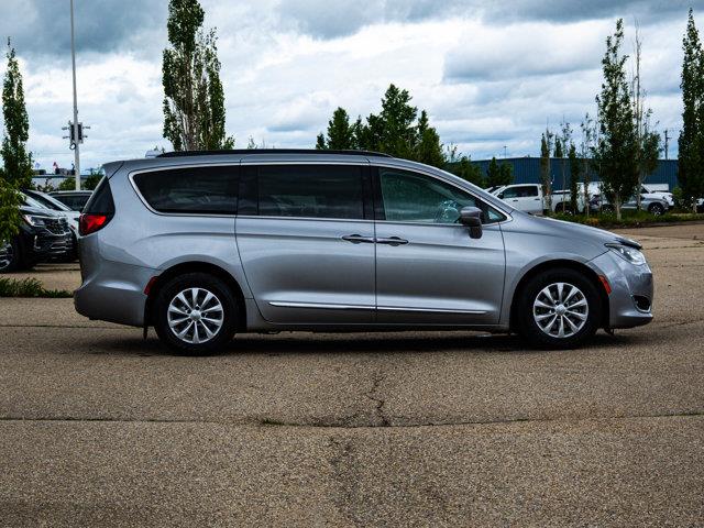 chrysler Pacifica 2017 - 14