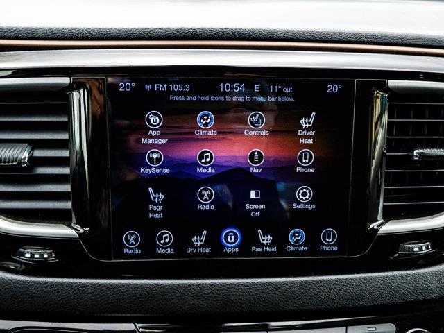 chrysler Pacifica 2017 - 25